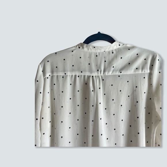 Sheer White button down blouse with polka dots L - Picture 6 of 8